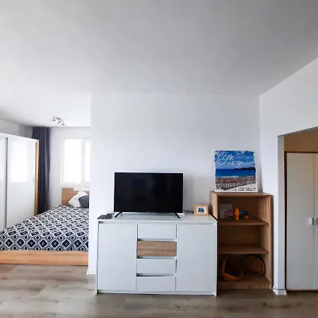 Private Sea View アパート