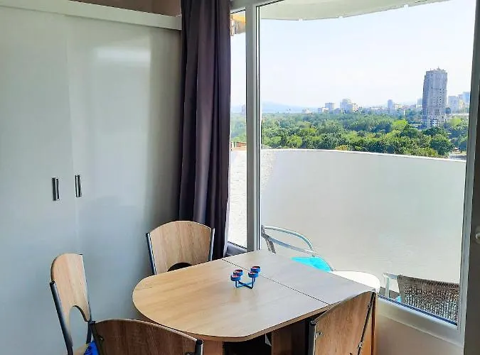 Private Sea View Apartment *